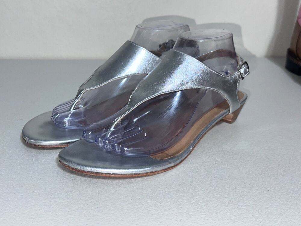 Bernardo Miami Wedge Block Heel Womens thong sandals US 9 leather post